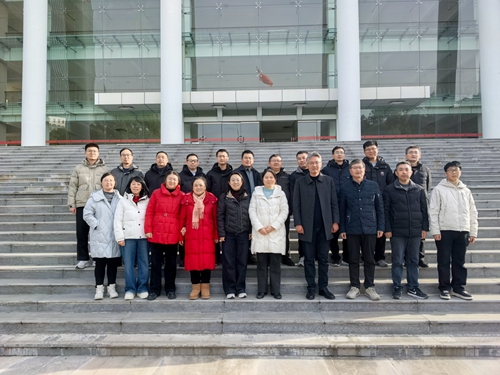 ��ѧ�����ٷ�չ Я��ͬ������ƪ ���������к�����߼���ѧ��������У�ι۷���